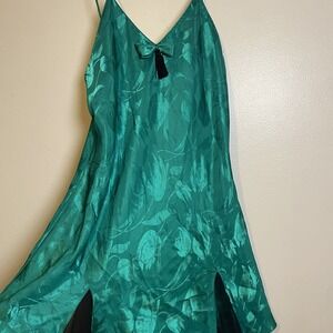 Victoria's Secret VS Vintage Gold Tag Green Embossed Slip Nightie Tassel Bow S